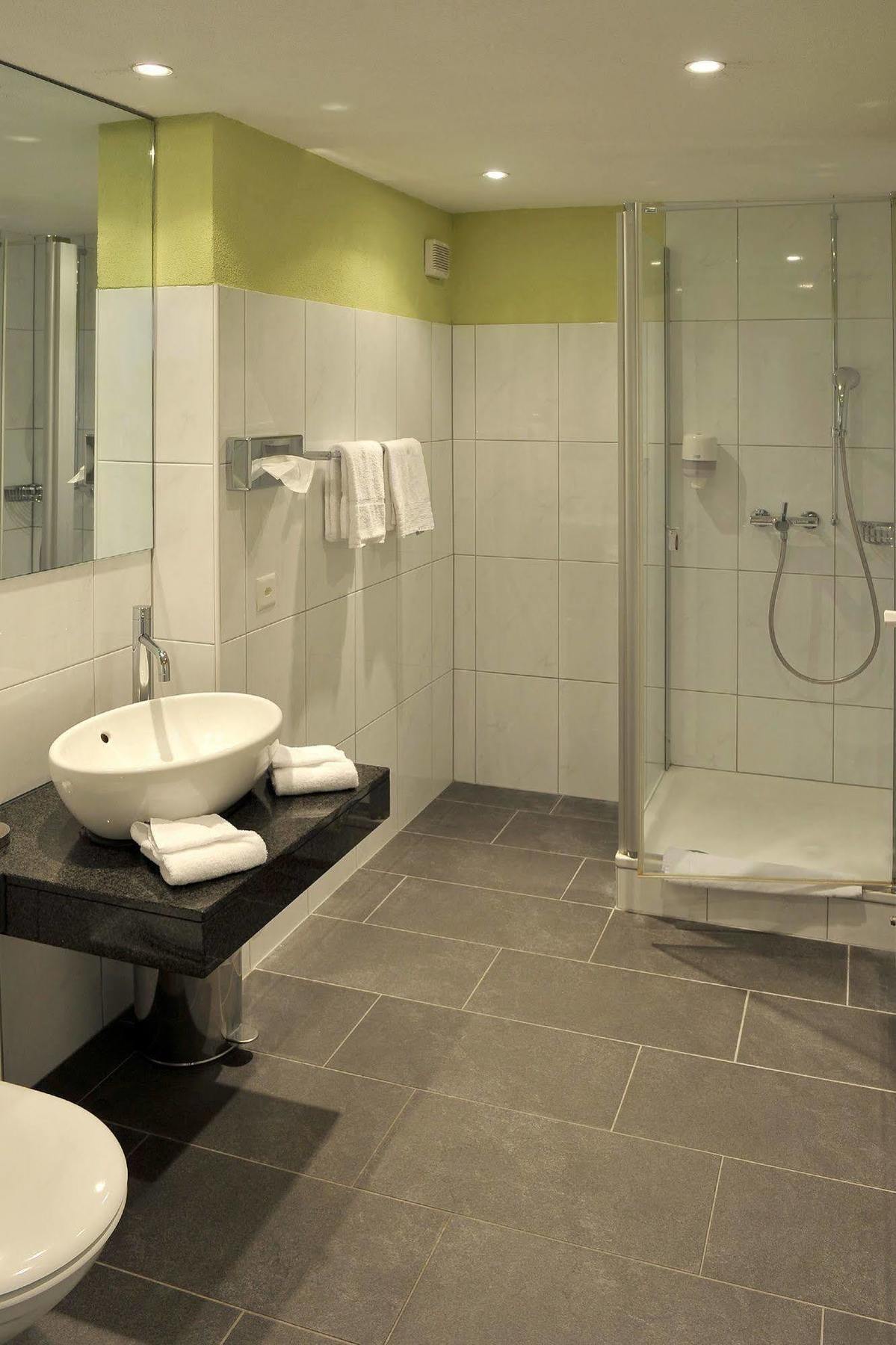 Hotel לנצבורג מראה חיצוני תמונה